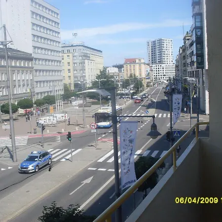 Atrakcyjna Kawalerka W Gdyni דירה